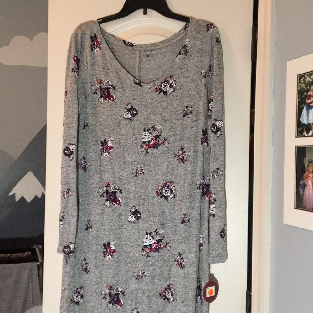 So long sleeve comfort dress. Size large